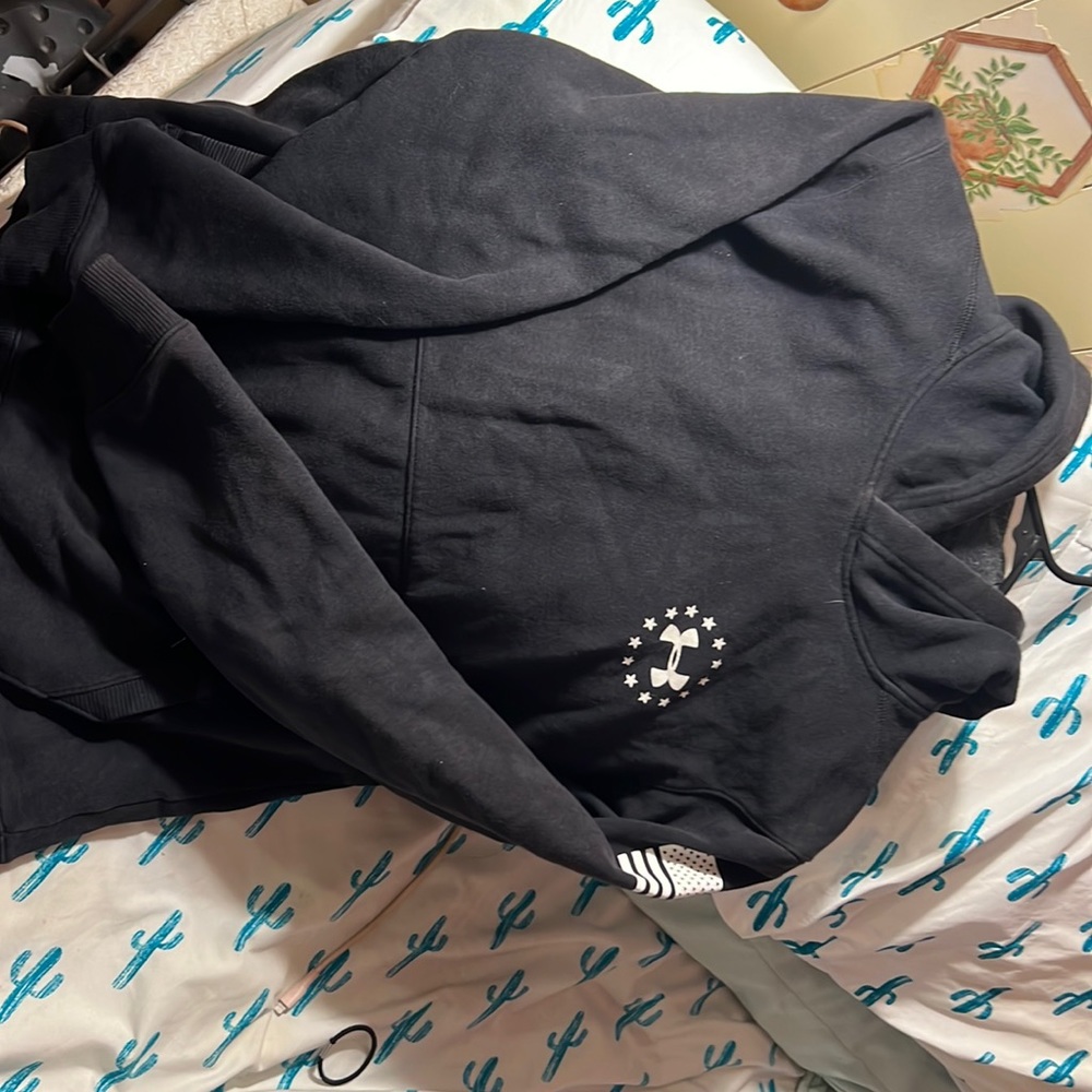 Men’s Under Armour Black Hoodie